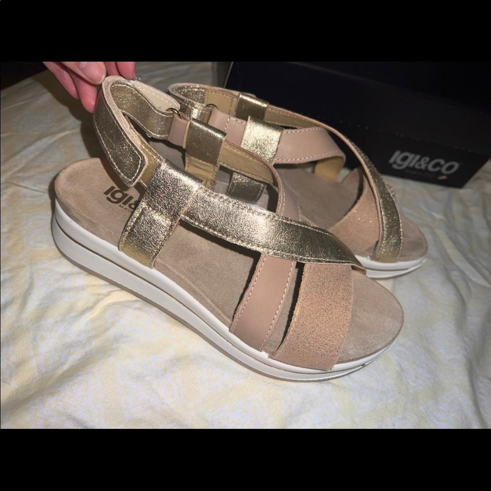 Authentic Italian womens sandles